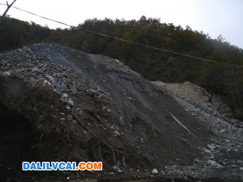 栾川县非法盗采铝矿严重1